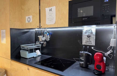 Central District Hostel | Urban Cube Hostel Granada