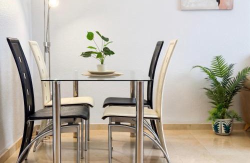 Cercadilla-Medina Azahara Apartment | Urban Station Suites