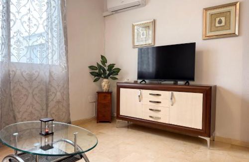 Cercadilla-Medina Azahara Apartment | Urban Station Suites