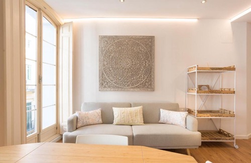 Malaga Historic Centre Apartment | Urbe10 Plaza de la Constitucion 1 Bedroom Apartment