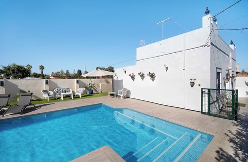Chipiona House | Vacation Home Beautiful Traditional House with Pool, Wi-Fi, A/C, Terrace & Garden