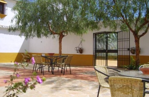 Teba House | Vacation Home "Casa La Camorra" with Mountain View & Shared Pool