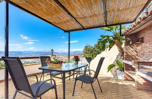 Alcaucin Apartment | Vacation home El Encinar
