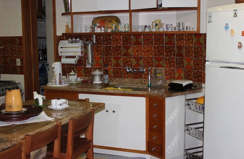 Petropolis House | Vacation home in Refugio Teresopolis, surrounded by forest, in an environmental protection area.
