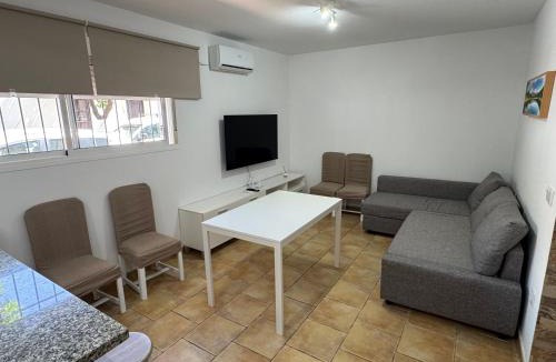 Lora Del Rio Apartment | Velazquez