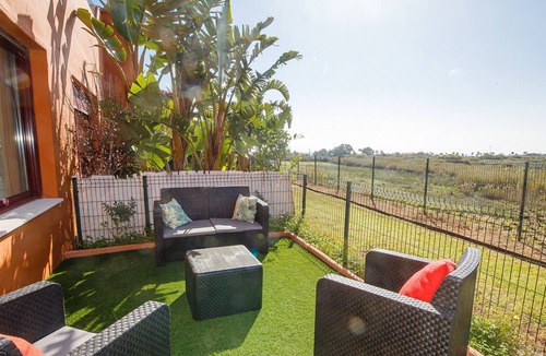 Puerto de la Duquesa Apartment | Viñedos del Mar apt J1