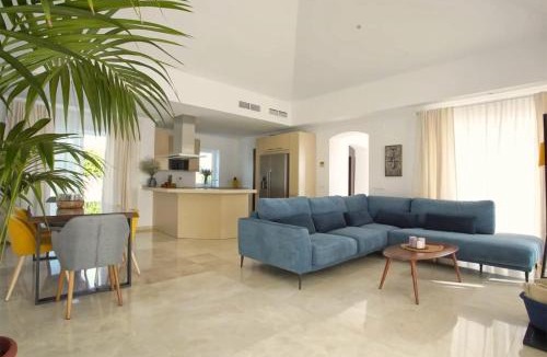 Arcos de la Frontera Villa | Villa 211 by Villamya