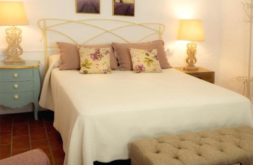 Montellano Villa | Villa 296 by Villamya