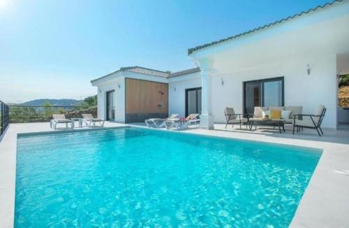 El Gastor Villa | Villa 90 by Villamya
