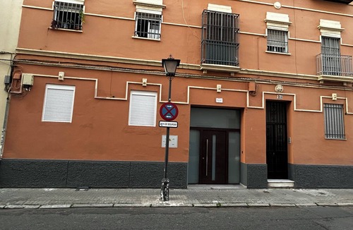 Huerta de la Salud Apartment | Villa Abril. Duplex in Maria Luisa Park, in the center of Seville