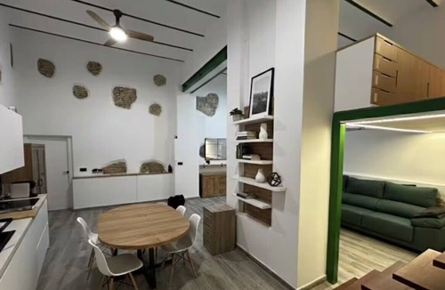 Huerta de la Salud Apartment | Villa Abril. Duplex in Maria Luisa Park, in the center of Seville
