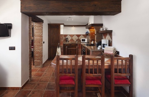 Villanueva del Trabuco Villa | Villa 'Alter Real, Luxury Holiday Retreat' with Mountain View, Shared Pool and Wi-Fi
