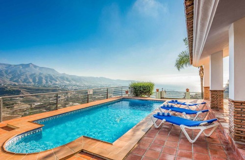 Torrox Villa | Villa Alcahuey Torrox