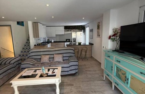Punta Umbria Villa | Villa Alhamar con piscina climatizada privada