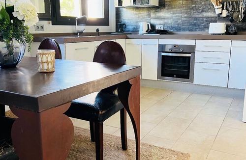 Cabo Roche Ski Chalet | Villa Amadeus. 500m from the long Roche beach
