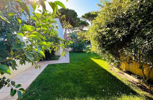 Cabo Roche Ski Chalet | Villa Amadeus. 500m from the long Roche beach