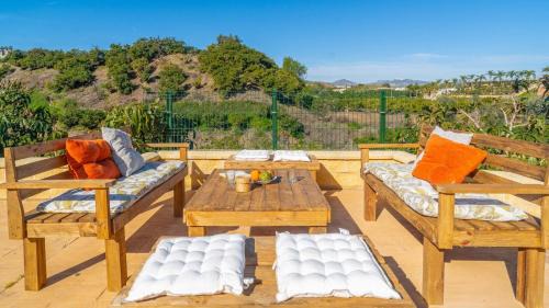 Velez-Malaga House | Villa Anamar Benamocarra by Ruralidays