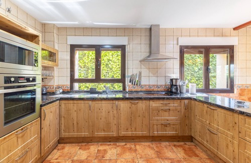 La Losa Villa | Villa 'Arboleda' with Mountain View, Private Pool and Wi-Fi