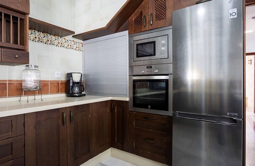 Poblado de Sancti Petri Villa | Villa 'Aytana' with Private Pool, Wi-Fi and Air Conditioning