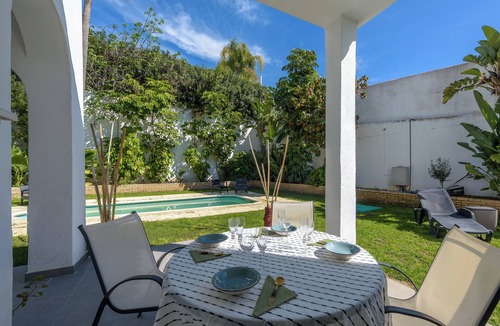 Puerto de la Duquesa Villa | Villa 'Bali' with Mountain View, Private Pool and Wi-Fi