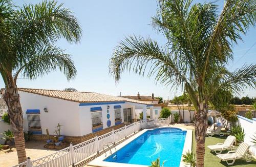 Conil de la Frontera House | VILLA BANANERA CON PISCINA PRIVADA en CONIL DE LA FRONTERA