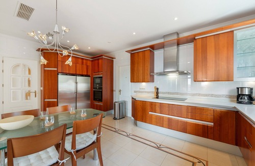 Torrequebrada Villa | Villa 'Beachside with Great Sea View' with Sea View, Wi-Fi and Air Conditioning