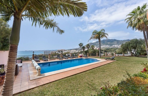 Torrequebrada Villa | Villa 'Beachside with Great Sea View' with Sea View, Wi-Fi and Air Conditioning