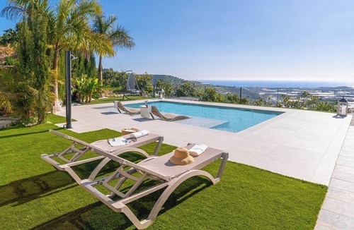 Rio Velez Villa | Villa Candela Algarrobo by Ruralidays