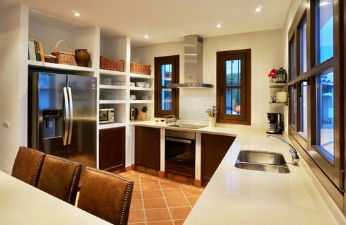 Nerja Villa | Villa 'Casa Alba' with Sea View, Wi-Fi and Air Conditioning