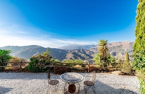 Competa Villa | Villa "Casa Arco Iris" with Sea View, Private Pool & Wi-Fi