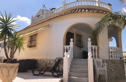 Mazarron Villa | Villa 'Casa Familia Thijssen' with Private Pool, Wi-Fi and Air Conditioning