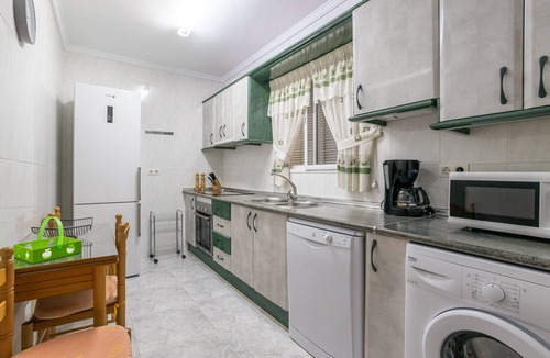 Competa Villa | Villa 'Casa Haza Rila' with Pool, Beautiful Mountain Views, Garden & Wi-Fi