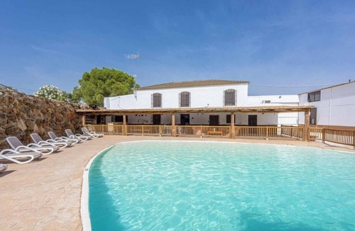 Moron de la Frontera House | Villa "Casa Rural San Miguel" with Pool & Wi-Fi