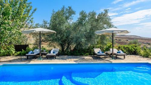 Antequera Villa | Villa Cereza Antequera - La Higuera by Ruralidays