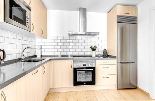 Torreblanca Villa | Villa 'Chispita For Groups' with Mountain View, Wi-Fi and Air Conditioning