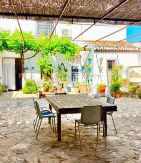 Antequera House | Villa Cortijo Los Dólmenes - Piscina, Barbacoa, Terraza y Parking