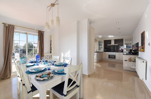 Torreblanca Villa | Villa for 8 people with private pool & bbq. 5 min drive from beach!
