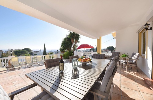Torreblanca Villa | Villa for 8 people with private pool & bbq. 5 min drive from beach!
