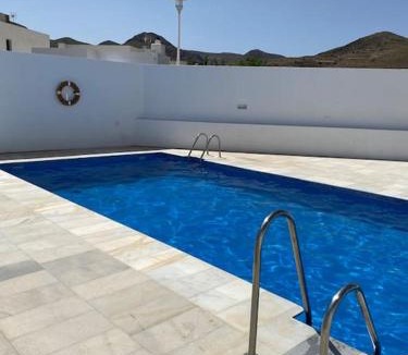 Las Negras Apartment | Villa Hélice - Apartamento con piscina, terraza y pádel en Cabo de Gata