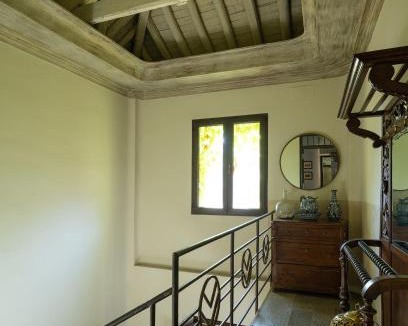 Cervantes Villa | Villa histórica con jardín y piscina cerca del centro