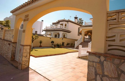 Rincon de la Victoria Villa | Villa Ilusión Rincón – Spacious and Bright Retreat on the Costa del Sol with Terrace and BBQ