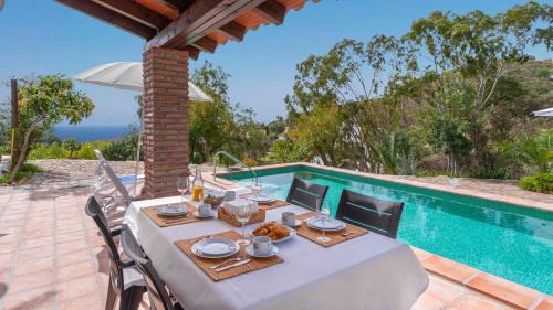 Velez-Malaga House | Villa Irene Vélez-Málaga by Ruralidays