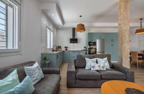Punta del Moral House | Villa Isla del Moral with Private Terrace, Wi-Fi & Air Conditioning in Isla del Moral