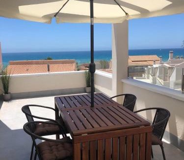 Isla Plana House | Villa Isla Plana - right by the sea