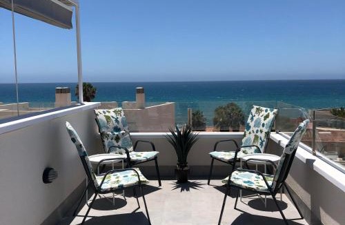 Isla Plana House | Villa Isla Plana - right by the sea