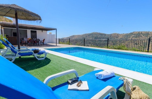 Vinuela Villa | Villa Jazmín Viñuela by Ruralidays