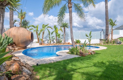 Marbella Villa | Villa "Jazz Close To Golden Mile" with Sea View, Private Pool & Wi-Fi