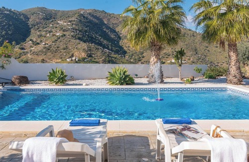 Arenas Villa | Villa José Antonio Arenas by Ruralidays