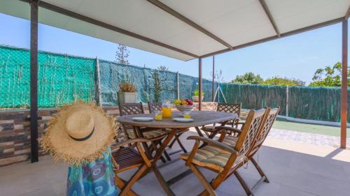 San Bartolome de la Torre House | Villa Josara by Ruralidays