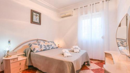 San Bartolome de la Torre House | Villa Josara by Ruralidays